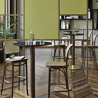 Стол Cognac от Gebruder Thonet Vienna