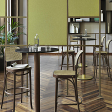 Стол Cognac от Gebruder Thonet Vienna