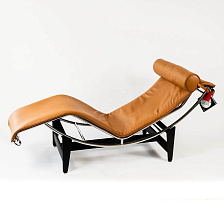 Шезлонг LC4 от Cassina