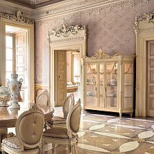 Витрина Versailles Classic от Belcor Interiors