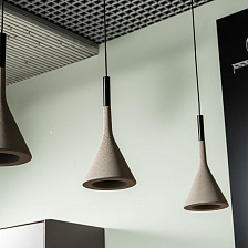 Подвесной светильник Aplomb Grigio от Foscarini