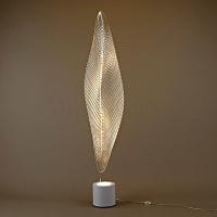 Настольная лампа Cosmic Leaf от Artemide