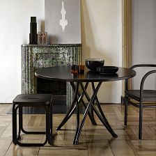 Стол Rehbeintisch от Gebruder Thonet Vienna