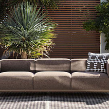 Журнальный столик 554 Bowy Outdoor от Cassina