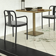 Стол Pastis от Gebruder Thonet Vienna