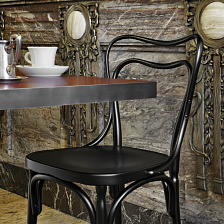 Стул Loos Cafe Museum от Gebruder Thonet Vienna