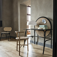 Табурет Single Curve Stool от Gebruder Thonet Vienna