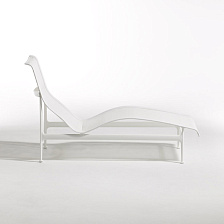 Уличный шезлонг 1966 Contour Chaise Lounge от Knoll