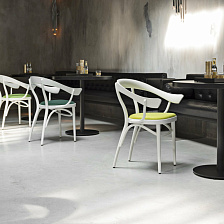 Стол Porto от Gebruder Thonet Vienna