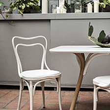 Стул Loos Cafe Museum от Gebruder Thonet Vienna